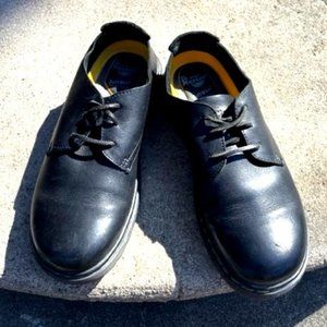 Dr. Marten’s ELSFIELD Shoe